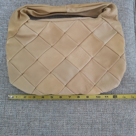 Handbag - Picture 2 of 6